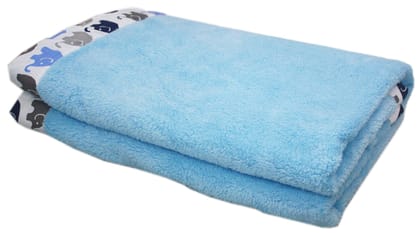 KooKyKooby Super Soft Quilt (30x41 Inch, Blue)